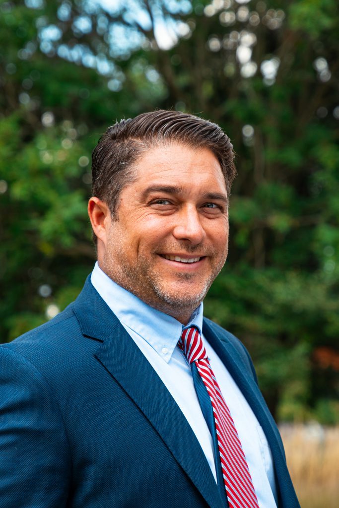 Portrait of attorney Shawn M. Riehl
